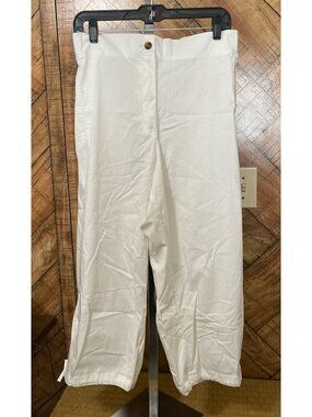 NWT Kim Rogers Plus Size Essential Curvy White Capris Size 24W RN#31104
